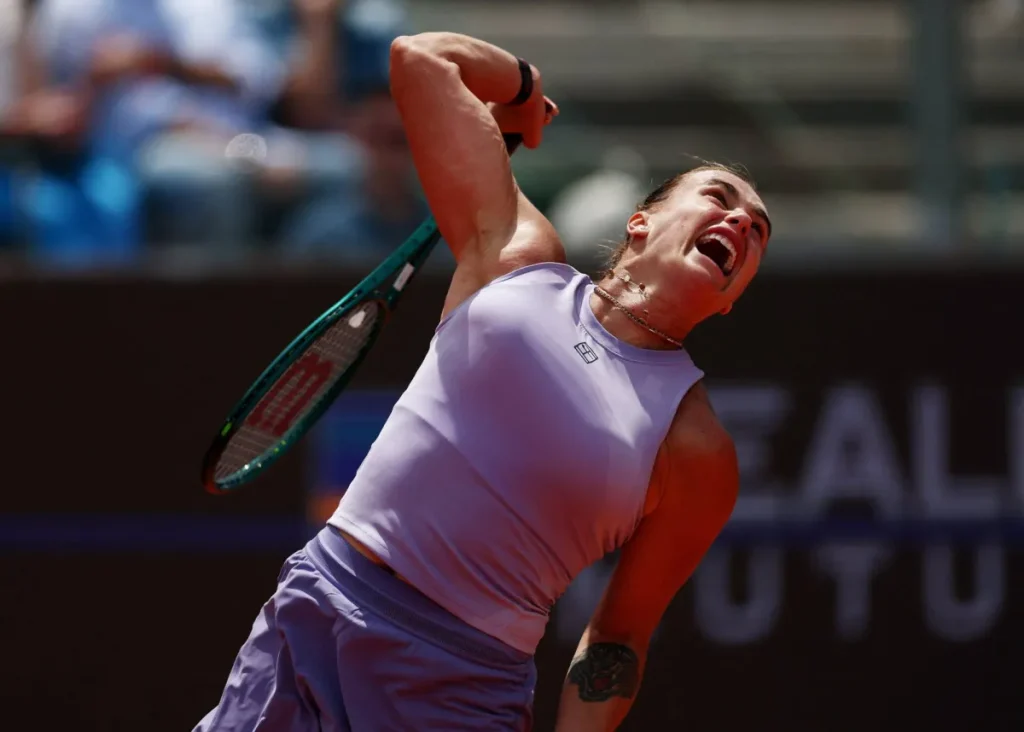 «دورة روما»: سابالينكا تتجاوز بدايتها المتعثرة وتبلغ ثمن النهائي