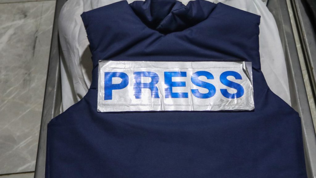 ارتفاع عدد الشهداء الصحفيين بغزة إلى 215 بعد اغتيال حسن إصليح