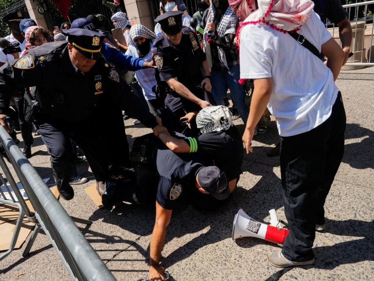 واشنطن بوست: جامعة نيويورك تحجب شهادة تخرج طالب أدان فظائع غزة