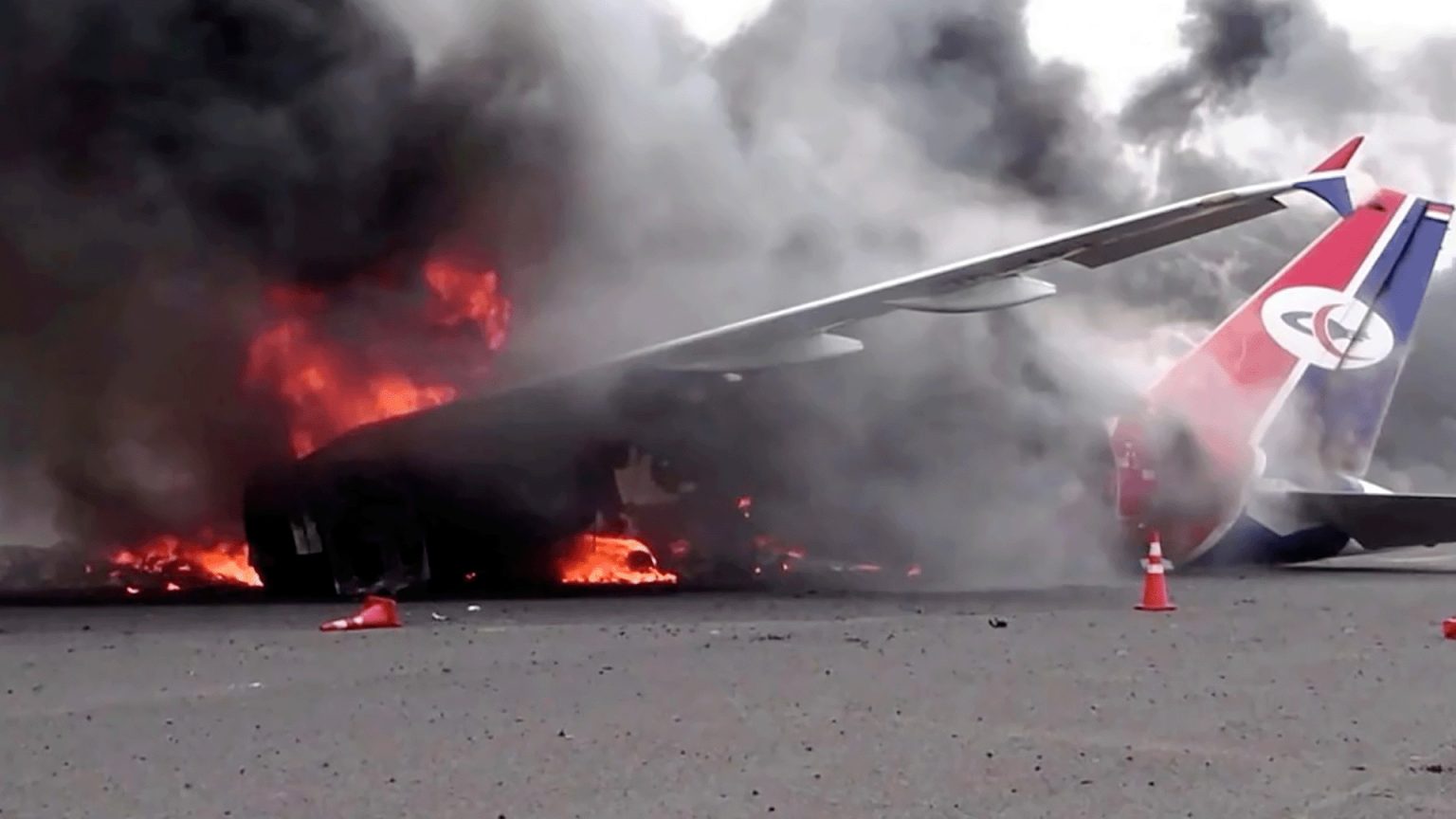 كيف علق مغردون على اتفاق واشنطن وجماعة الحوثي؟