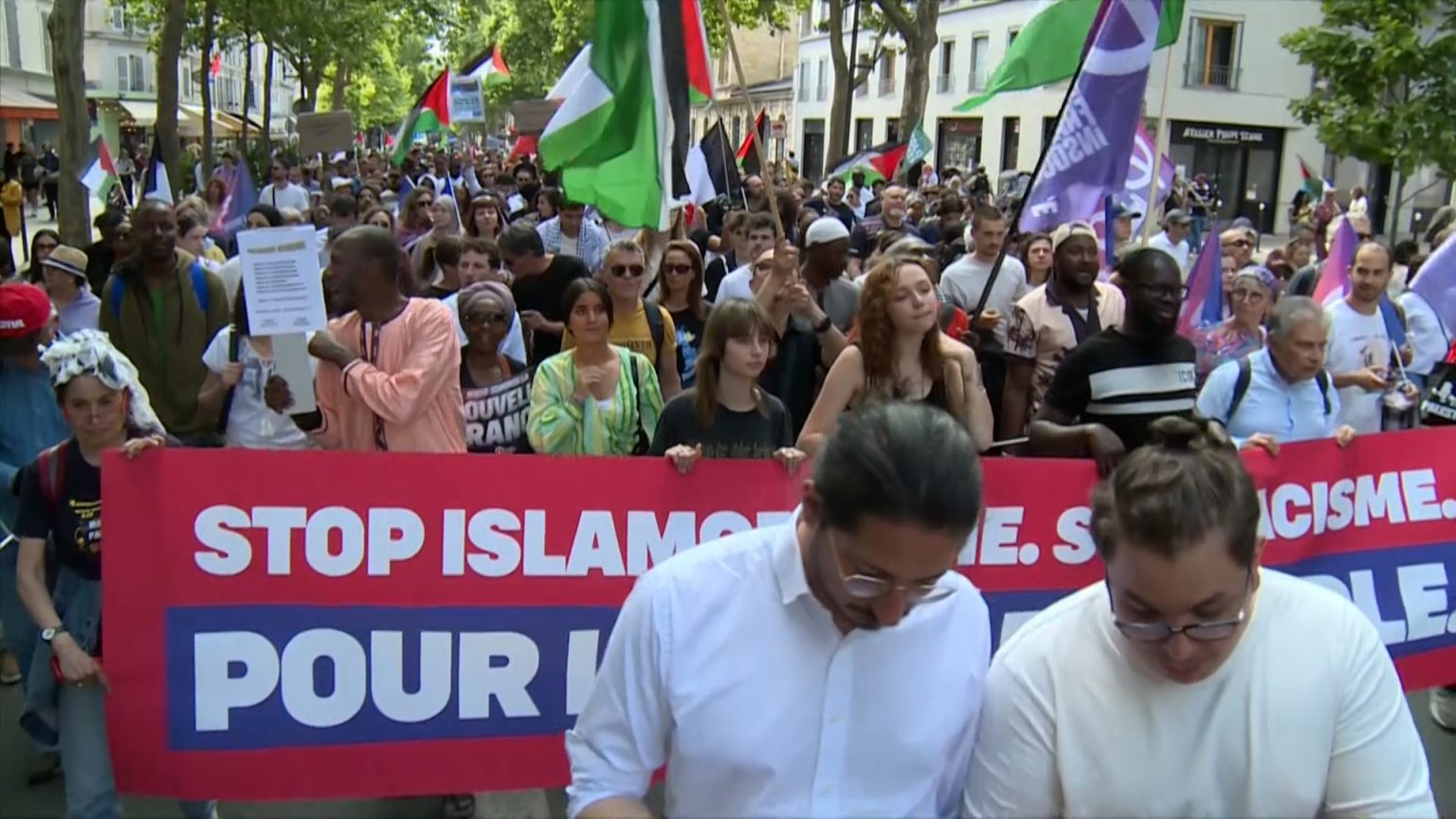مظاهرة في باريس لمناهضة العداء للإسلام والمسلمين