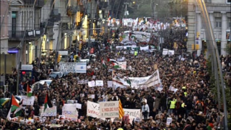 يديعوت أحرونوت: إسرائيل فقدت شرعية الحرب دوليا