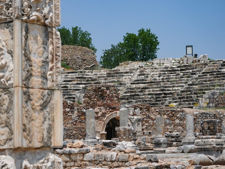 متحف ليلي بتركيا.. مدينة “أفروديسياس” تواعد السياح تحت النجوم