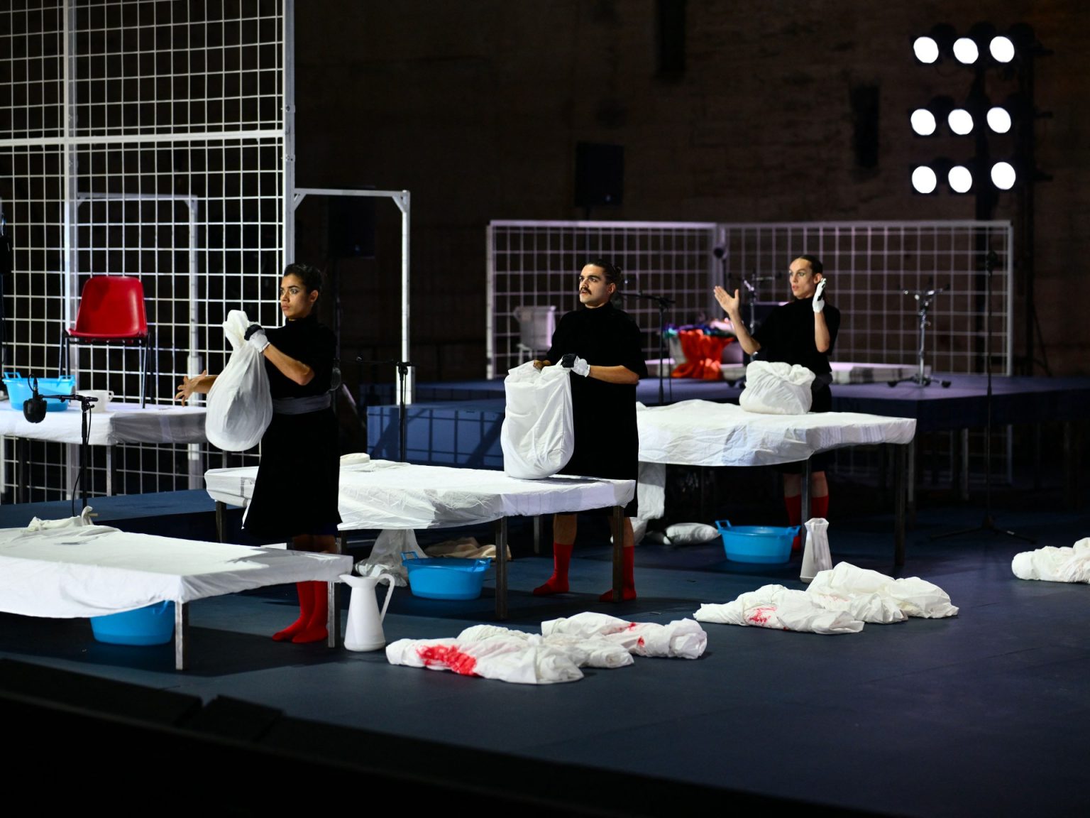 مهرجان أفينيون المسرحي الفرنسي يحتفي بالعربية ويتضامن مع فلسطين