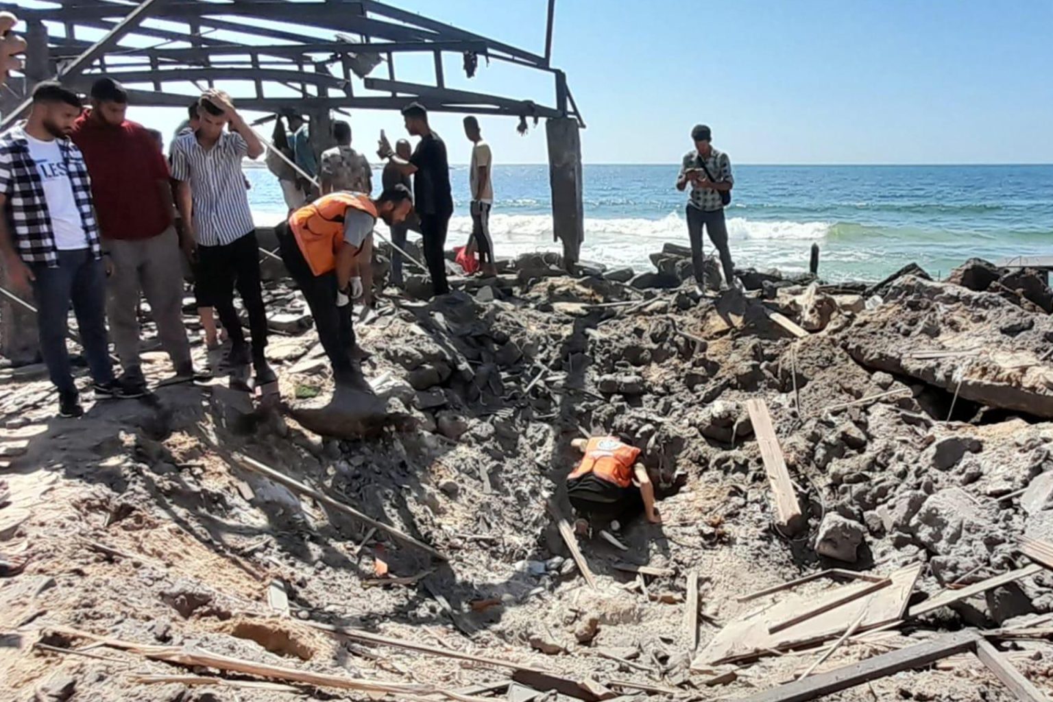 ناجون من تفجير مقهى الباقة بغزة يروون لإنترسبت أهوالا عاشوها