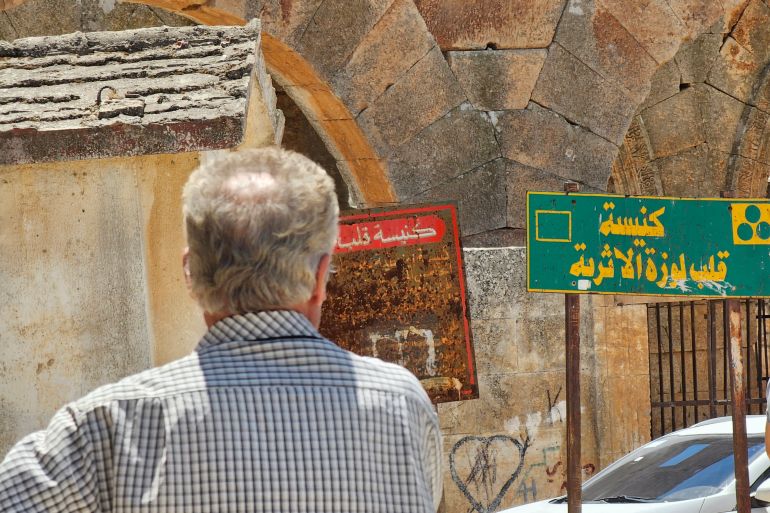 دروز إدلب يرفضون علم إسرائيل في السويداء(الجزيرة نت)