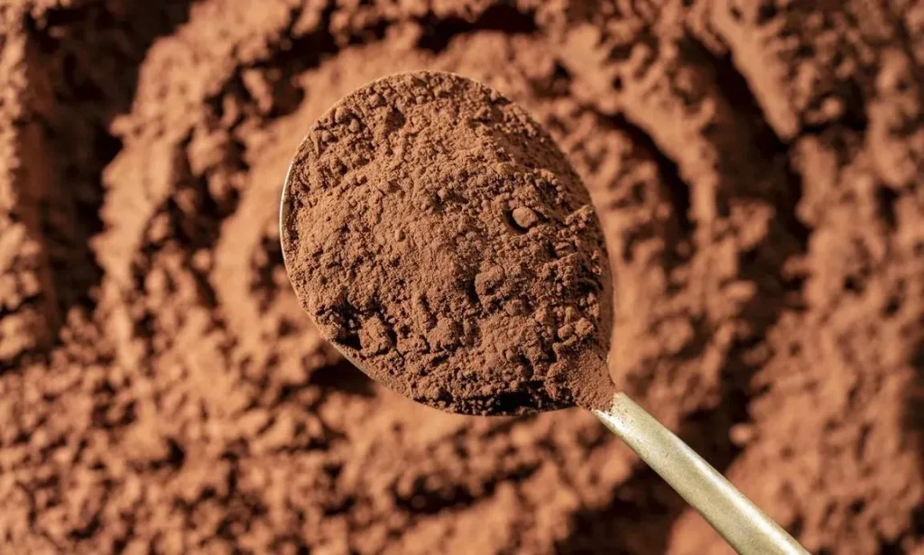 5 أطعمة ومشروبات تحمي القلب من أضرار الجلوس المتواصل