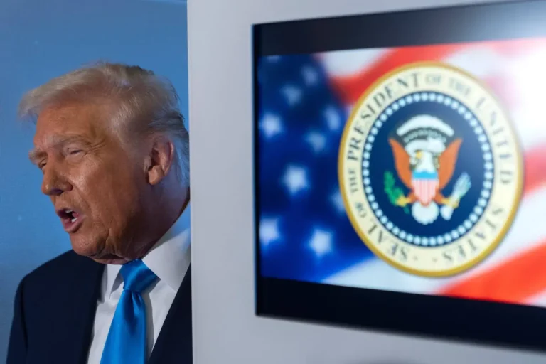 ترمب يتوقّع حلّ «الكثير من المشاكل» خلال لقائه مع نظيره الصيني