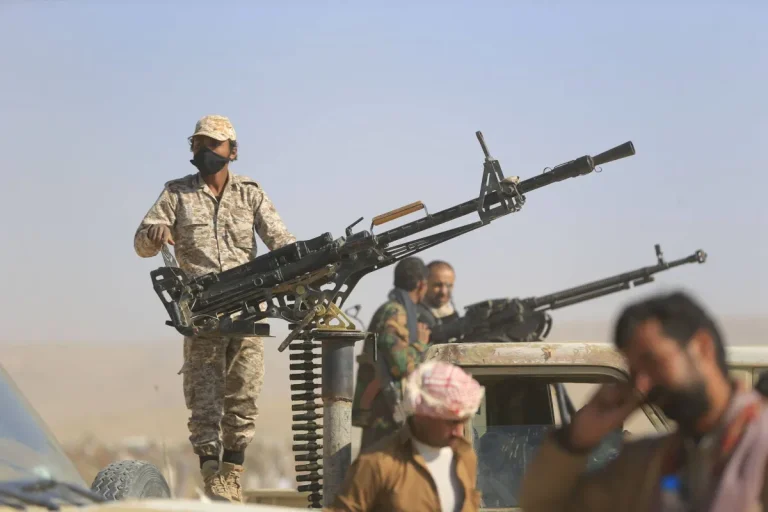 الحوثيون يتأهبون لمذبحة بحق 17 يمنياً بتهم «التخابر»