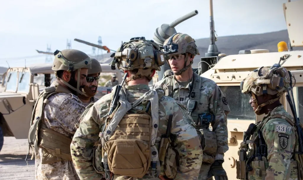 مناورات سعودية – أميركية لتعزيز الجاهزية القتالية