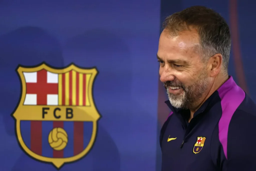 فليك يطالب لاعبي برشلونة بمزيد من «الروح القتالية»