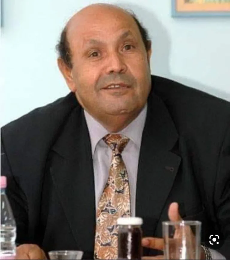 الجيش الجزائري يهاجم «عميد الصحافيين» إثر إدانته بتهمة «إهانة رموز التحرير»