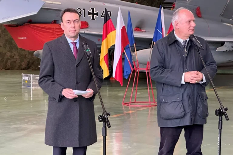 اتفاق بين بولندا وألمانيا على تطوير دفاع أرض – جو لمواجهة المسيرات