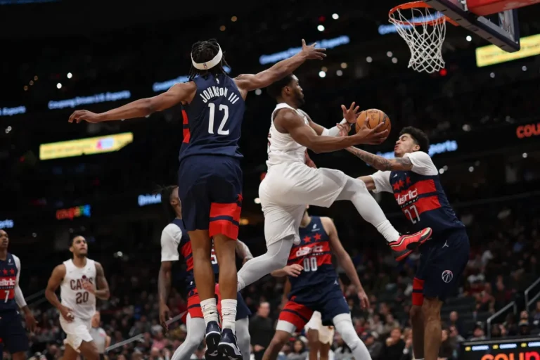 إن بي إيه: ميتشل يسجل 48 نقطة… ويقود عودة كافالييرز