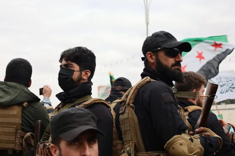 إصابة عناصر سورية وأميركية بهجوم على دورية مشتركة في تدمر