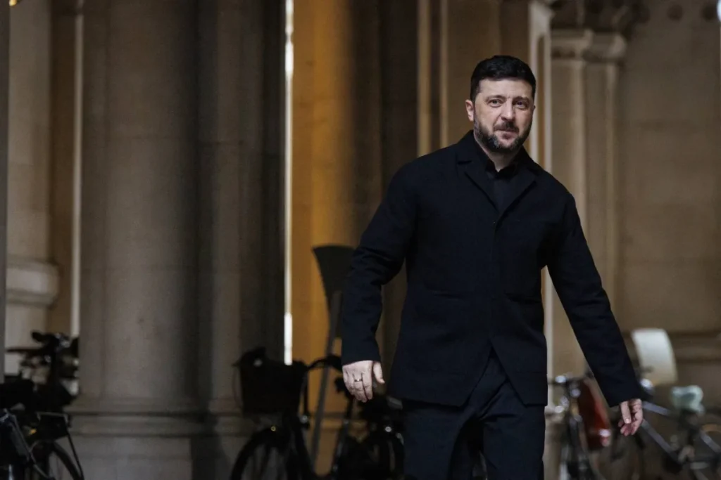 أوكرانيا ستطلب من واشنطن أسلحة بعيدة المدى إذا رفضت روسيا جهود السلام