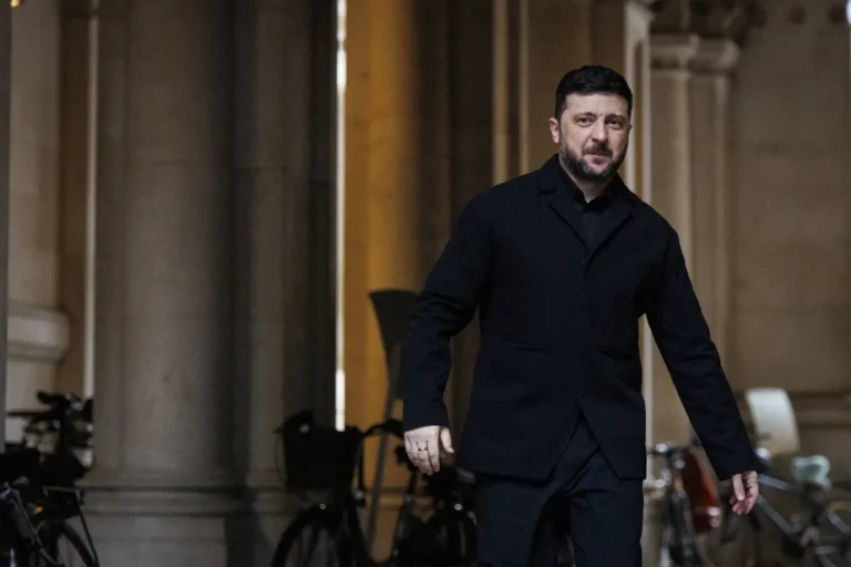 أوكرانيا ستطلب من واشنطن أسلحة بعيدة المدى إذا رفضت روسيا جهود السلام