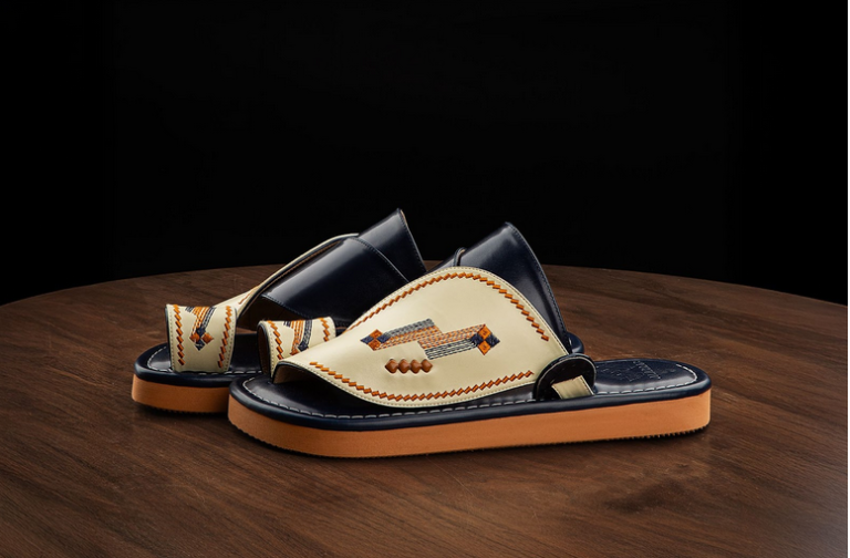 أفضل تشكيلة من الاحذية العربية والشرقية في متجر واحد، العراب