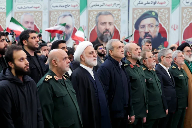 بزشكيان: معيشة المواطنين «خط أحمر»