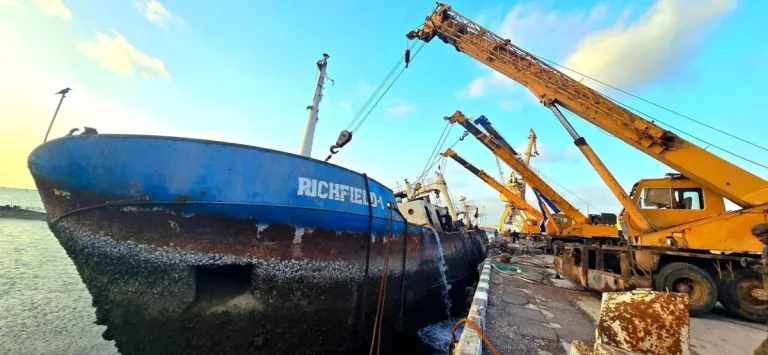 اليمن: خطوات حكومية لإعادة تشغيل ميناء الاصطياد بعدن