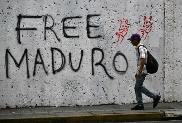 الولايات المتحدة تحضّ رعاياها على مغادرة فنزويلا «فوراً»