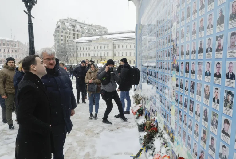 الهجمات الروسية الجوية تحرم آلاف المنشآت الأوكرانية من الكهرباء والتدفئة