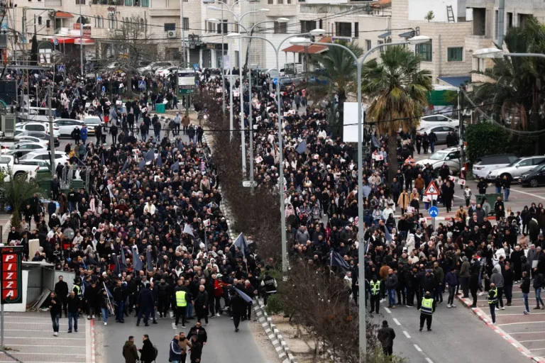 إضراب عام للعرب في إسرائيل احتجاجاً على تفاقم الجرائم