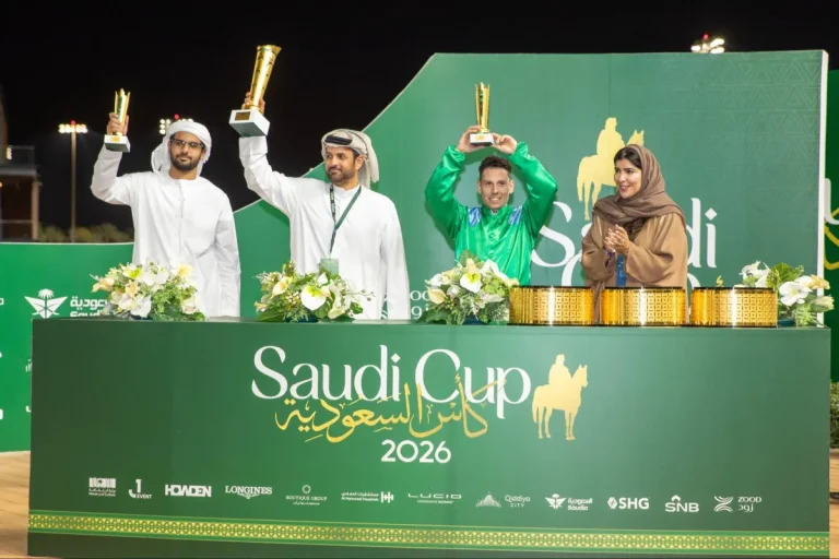 كأس السعودية… «أزياء العالم» تضيء الليلة الفروسية الكبيرة