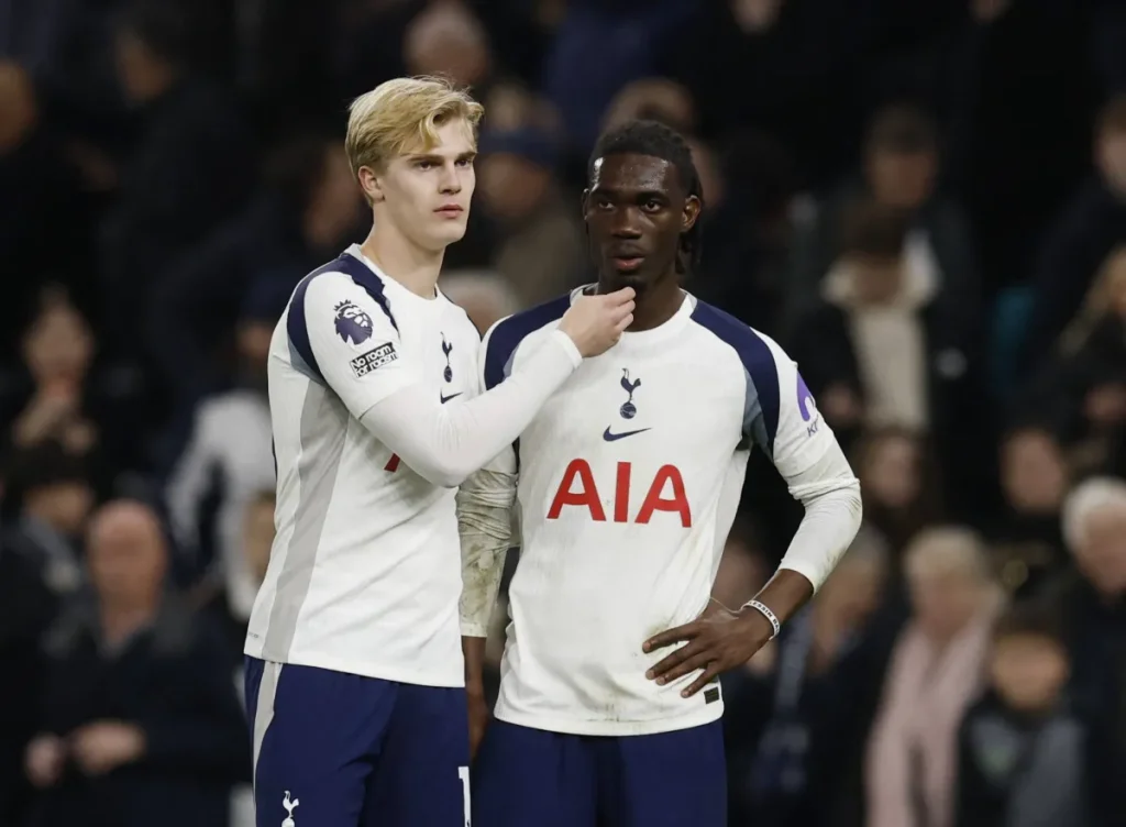 توتنهام يرفض عروض الاستفسار عن بيرغفال