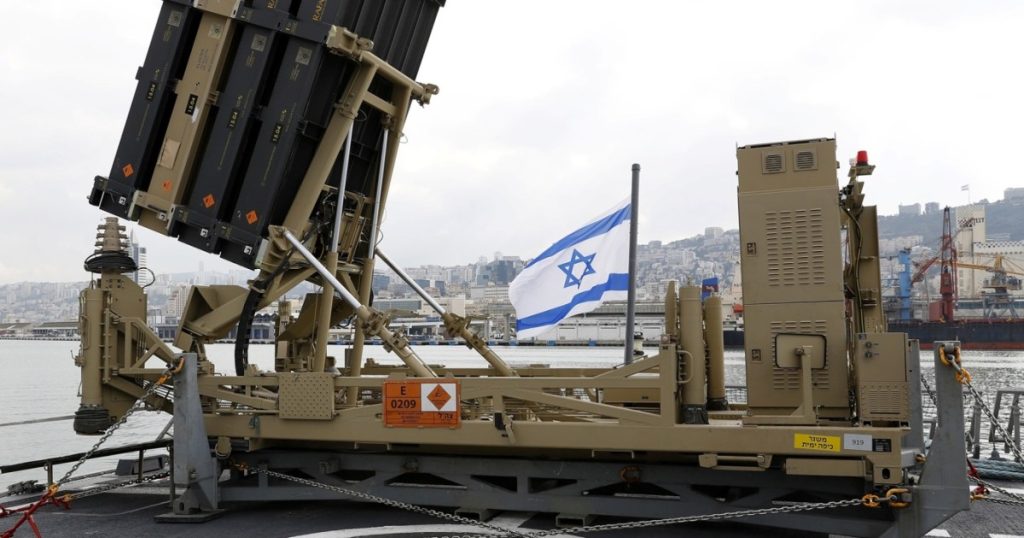 جدعون ليفي: لماذا تريد إسرائيل احتكار السلاح في المنطقة؟