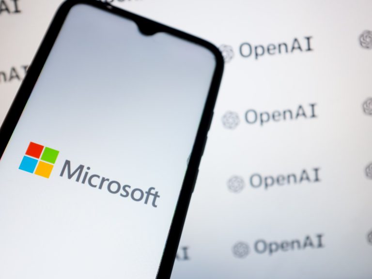 مايكروسوفت تحذر من مخاطر وكلاء الذكاء الاصطناعي