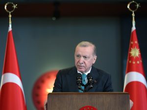 أردوغان يطالب بدور أكبر لتركيا في الدفاع والأمن الأوروبيين
