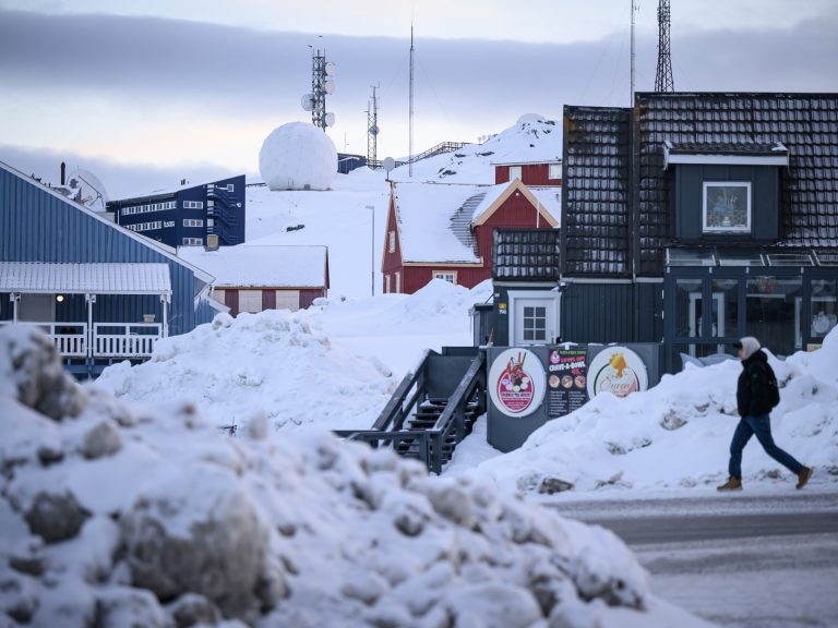 رحلة مراسل تايمز في غرينلاند.. هكذا يعيش السكان تحت تهديدات ترمب