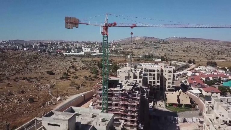 استيطان اقتصادي يلتهم سلة غذاء الضفة ويعيد تشكيل جغرافيتها