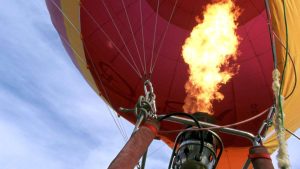 وول ستريت جورنال: المناطيد سلاح قديم يعيد صياغة الحروب الحديثة