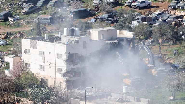 حماس: هدم المنازل في الضفة عقاب جماعي هدفه التهجير