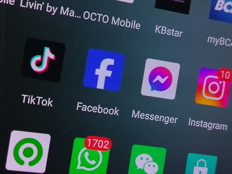 نسخة منك بعد الموت.. ماذا تكشف براءة اختراع ميتا عن مستقبل الهوية الرقمية؟