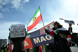 حرب إيران تُربك اليمين الأميركي… وترمب يراهن على ولاء «ماغا»