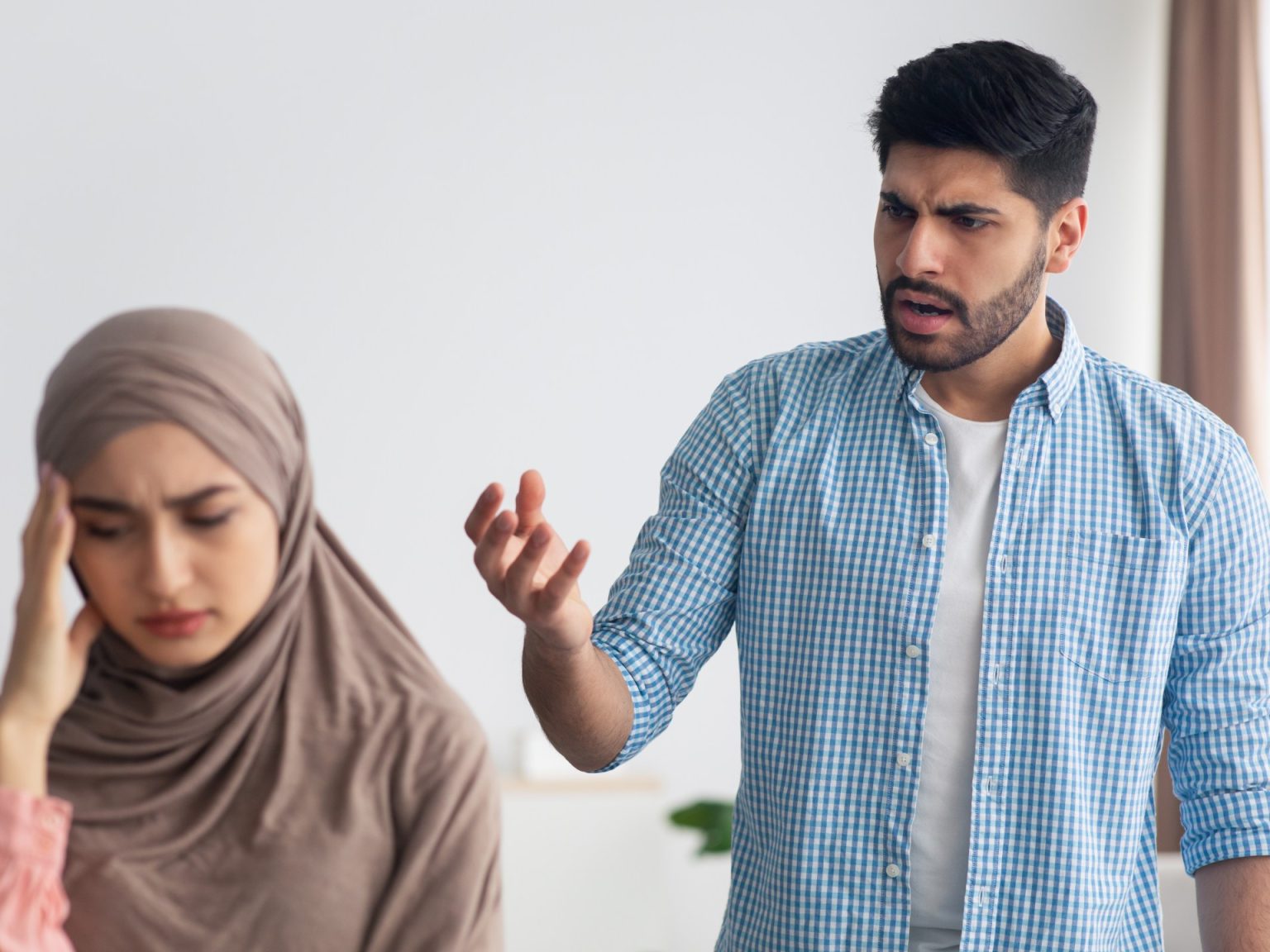 لماذا نغضب أسرع في رمضان؟ الصيام تحت المجهر النفسي والعصبي